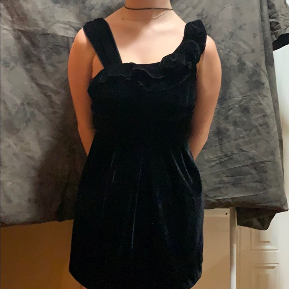 Girls velvet dress
